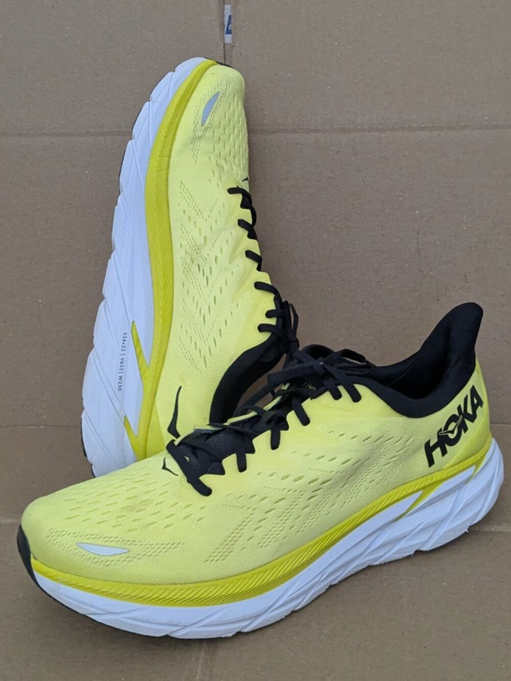 Hoka One One Clifton 8 Men's Size 14D Yellow Running Sneakers - Picture 3 of 14